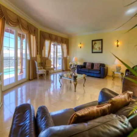 Puerto Del Carmen Sleeps 8 Pool Wifi Vila Puerto del Carmen (Lanzarote)