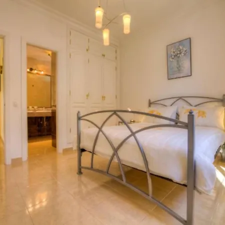 Puerto Del Carmen Sleeps 8 Pool Wifi Vila Puerto del Carmen (Lanzarote)